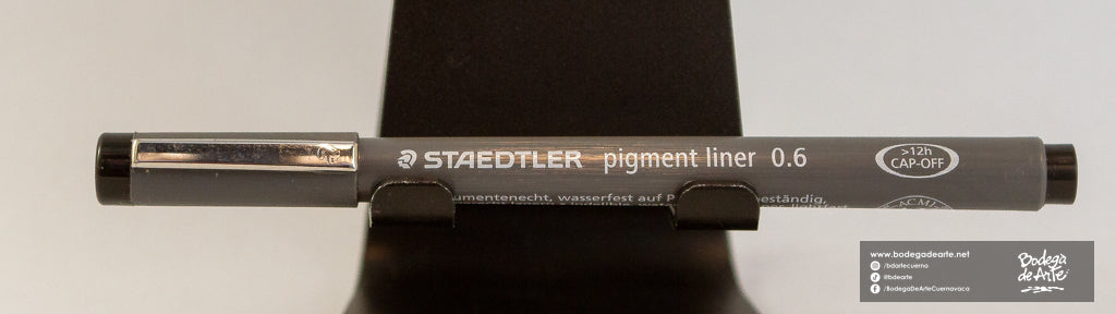 Estilografo desechable Staedtler