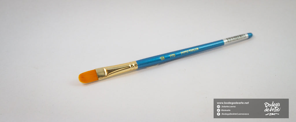 Pincel Pinto Taklon P30 Dorado Lengua de Gato