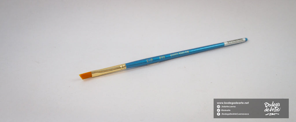 Pincel Pinto P40 Taklon Angular